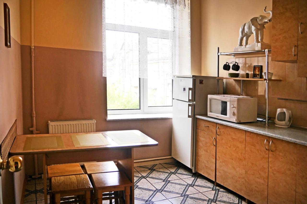 Apartment On Svobody Avenue Lviv Eksteriør billede